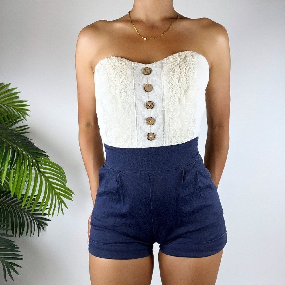 Vintage Y2K Coastal Chic Sailor Strapless Beachy Lace Shorts Romper / Size: M